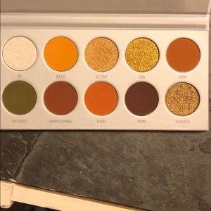 Armed & Gorgeous Jaclyn hill